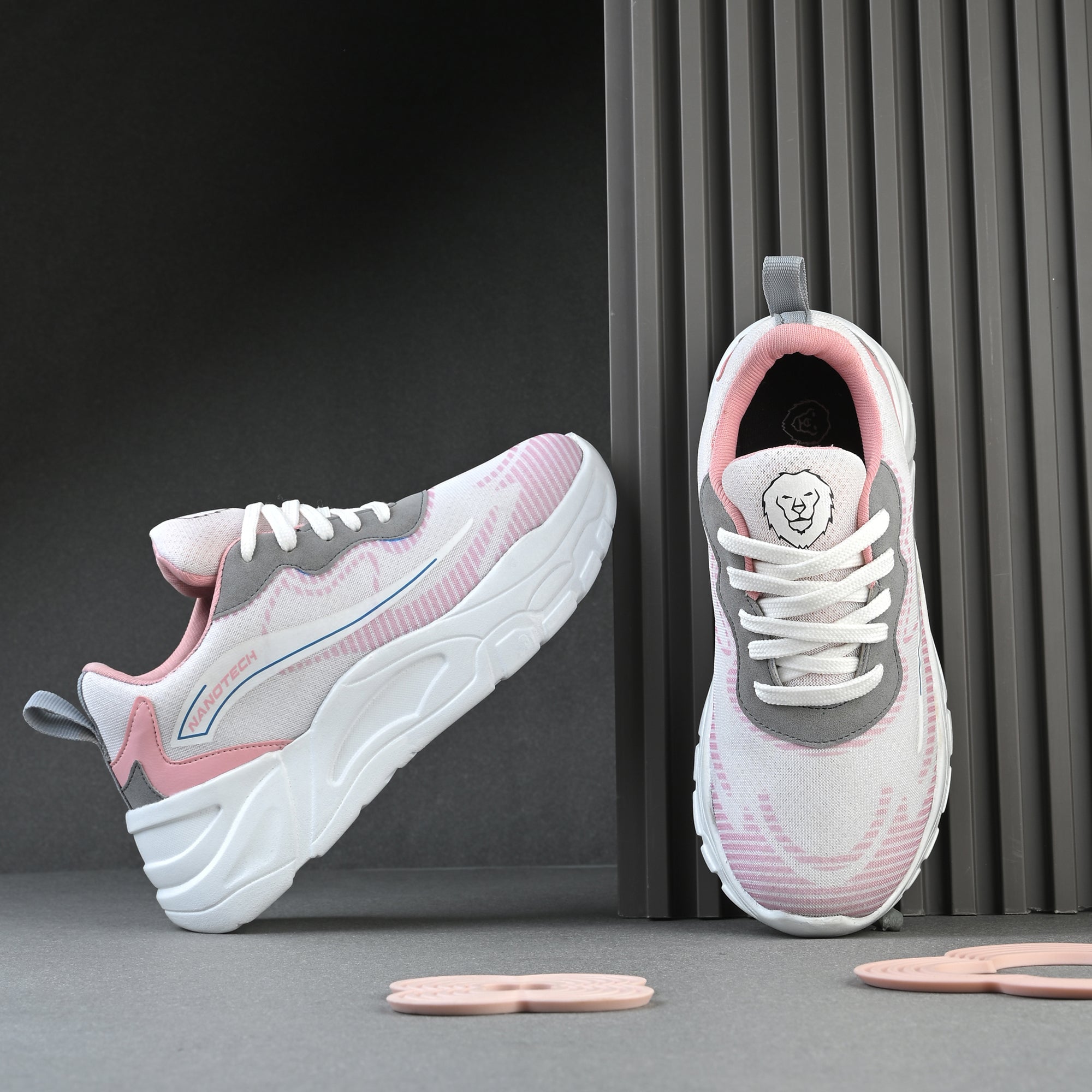 Women's Mesh & Synthetic Athletic Shoes - Pink